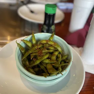 Spicy garlic edamame