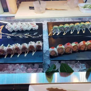 sushi and sashimi, interior