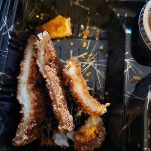 a tray of fried food