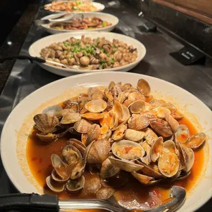 clams on a plate