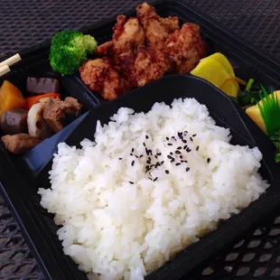 Lunch bento boxes. Terrific!