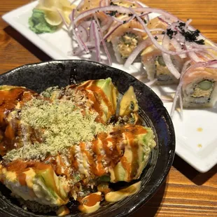 Avocado bomb and citrus salmon roll