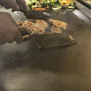 Chicken and vegetables.