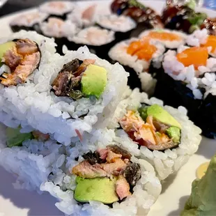 Salmon skin roll