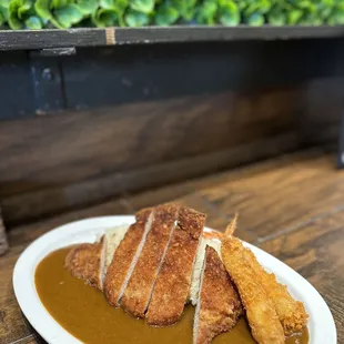 Pork katsu curry with shrimp tempura