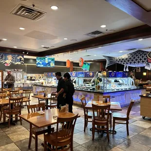 the interior of a japanese restaurant