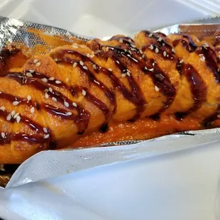 Baked salmon roll