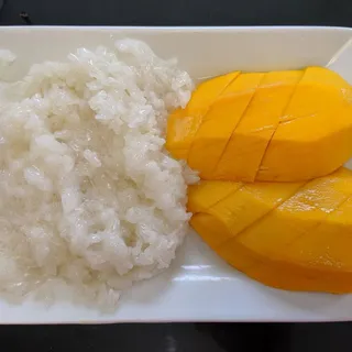 sweet sticky rice with mango