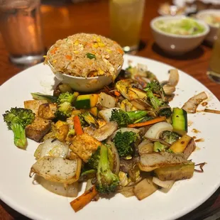 Vegetarian option - request no bacon in the rice &amp; no spicy mayo (contains fish)