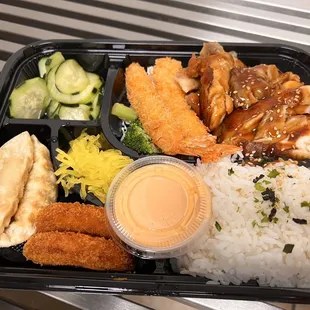 B8 California Combo Bento