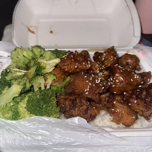 45. Orange Chicken and Broccoli Combo