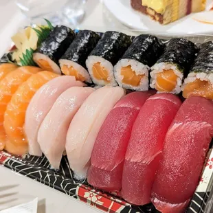 Trio special with salmon roll