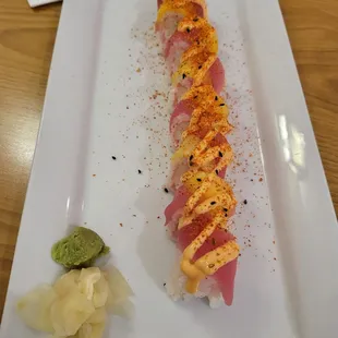 Mango Spicy Tuna Roll