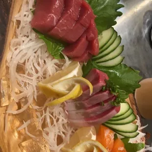 sushi, sashimi, sushi and sashimi, food