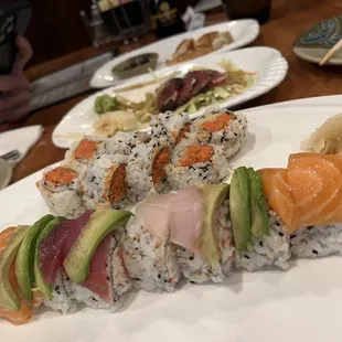 Rainbow and spicy tuna roll