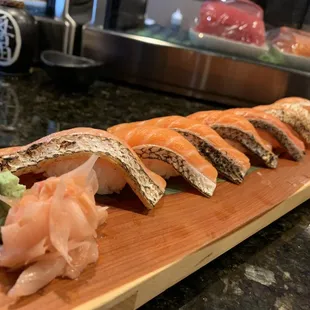 Incredible salmon belly. It is see it for just a few seconds, and gives it a phenomenal flavor.