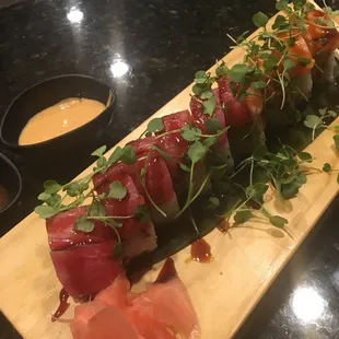 Kawai roll is to die for! There was an owner change and they remodel their restaurant and it looks so beautiful! The sushi taste amazing.