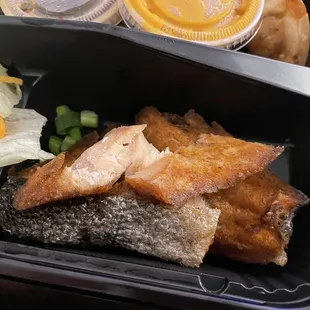 JL2. Salmon Teriyaki Bento Box