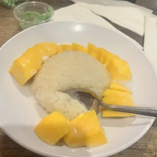 Mango sticky rice