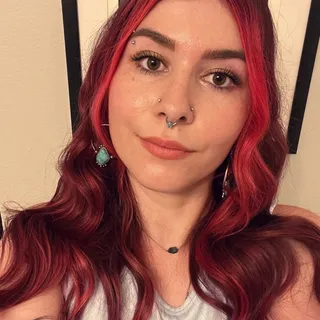 Larissa T.