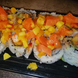 Mango surprise roll