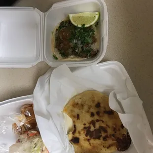 THE BEST AUTHENTIC PAPUSAS AND TACOS!