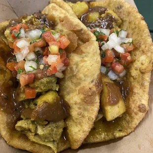 Chicken poori tacos