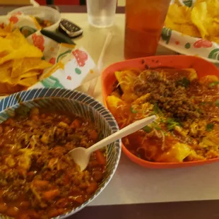 a bowl of chili and a bowl of tortilla