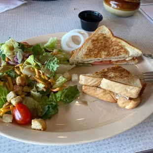 Grilled cheese with tomato