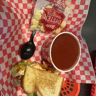 Buffalo chicken and Classic Tomato