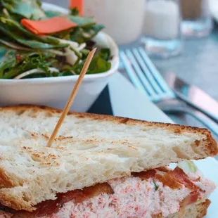 Crab BLT