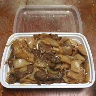 Beef chow fun