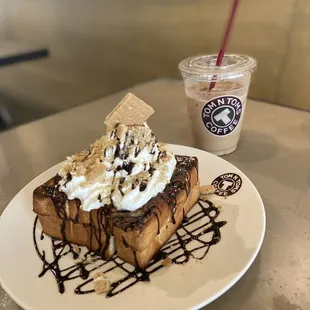 S&apos;mores toast &amp; iced lavender latte