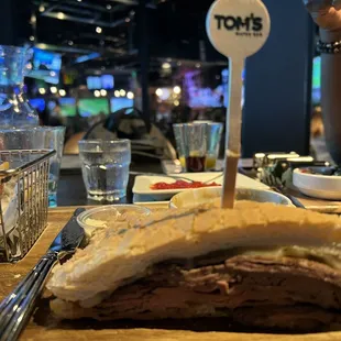 Tom&apos;s Famous Prime Rib Dip