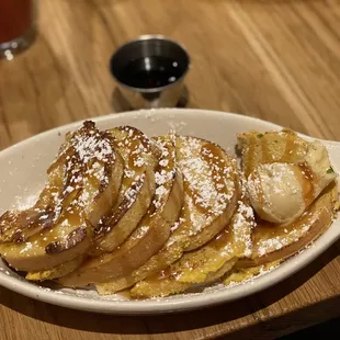 Salted caramel skillet French toast!?! Omg what kind of place am I in!?