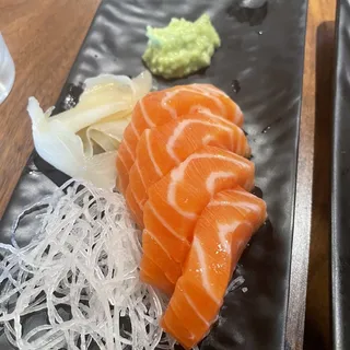 Sake Sashimi 4pc