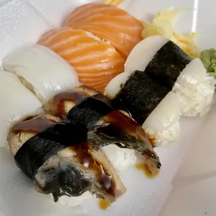 sushi small but nice.