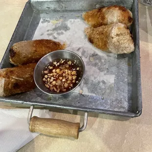 Spring rolls with sauce