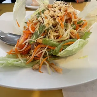 #4 Hot Thai Style Green Papaya Salad