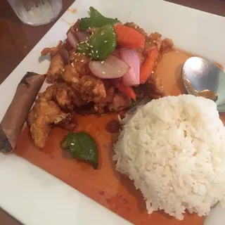 Stir Fried Sesame Chicken (Lunch Only)