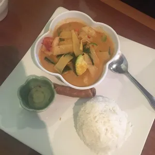 Red Curry (Lunch Only)