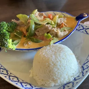 Panag Curry with Beef and white rice