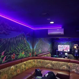 Just 2 of us had this big room!