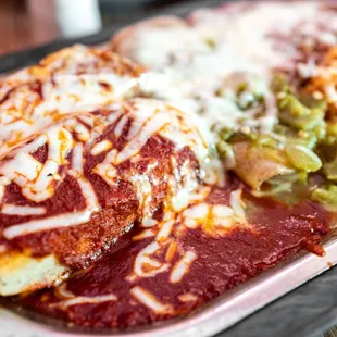 Christmas Chile Tamale Plate ($17)
