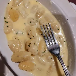 Gnocchi Alfredo pasta
