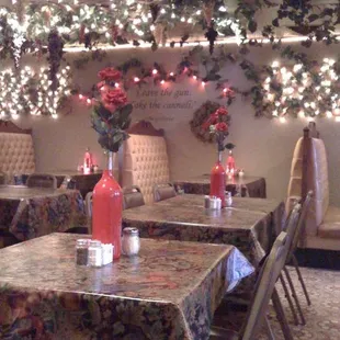 Beautiful relaxing setting like you're really in an Italian vineyard!