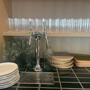 Water station with sparkling and still water