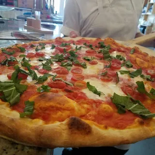 Tomato and Basil Pizza