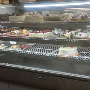 food, dessert, cupcakes