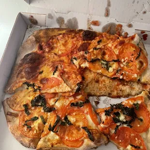 Tomatoes Apizza